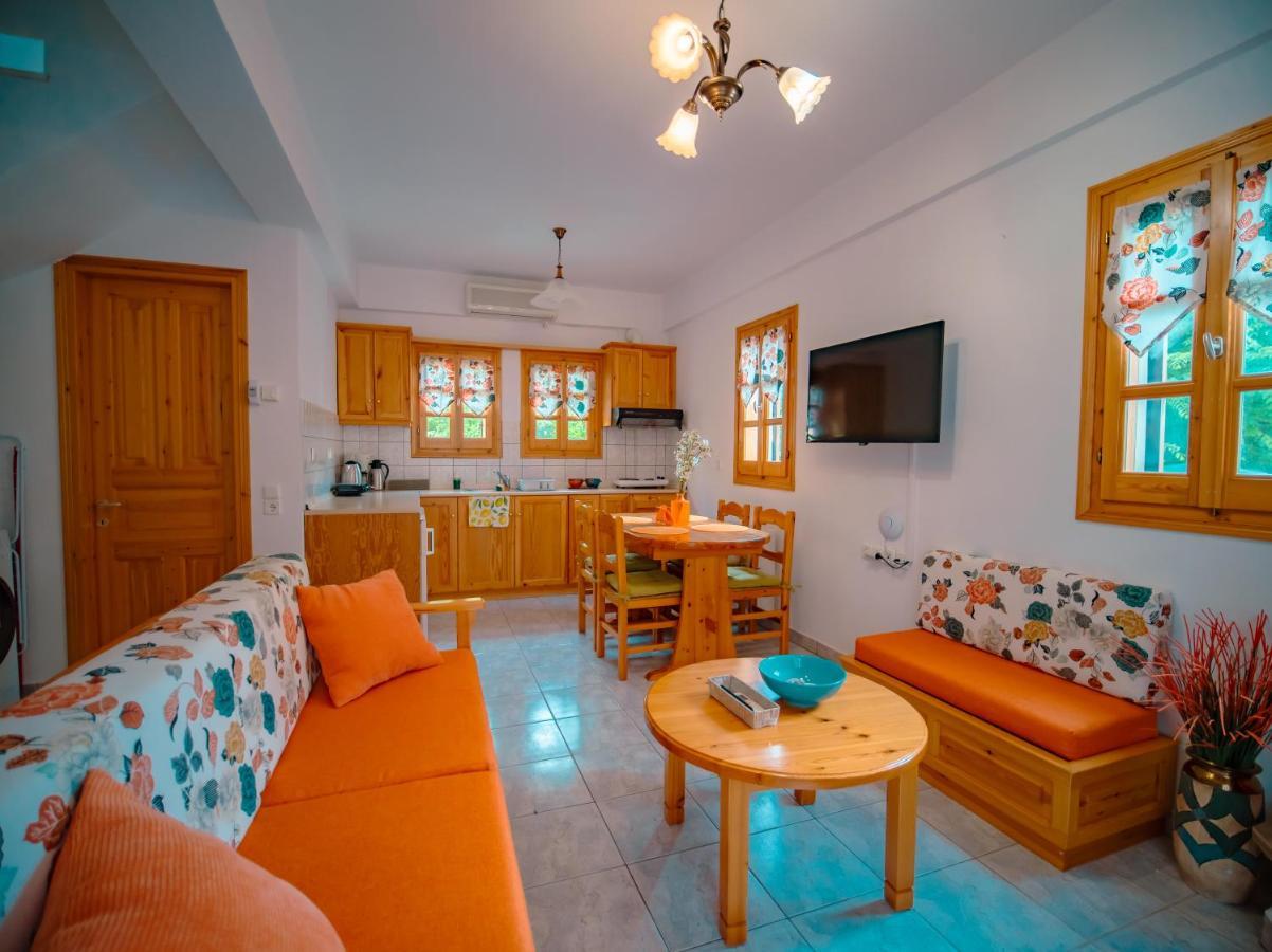 Appartement Orange House For Big Families In - Delicious Damouchari