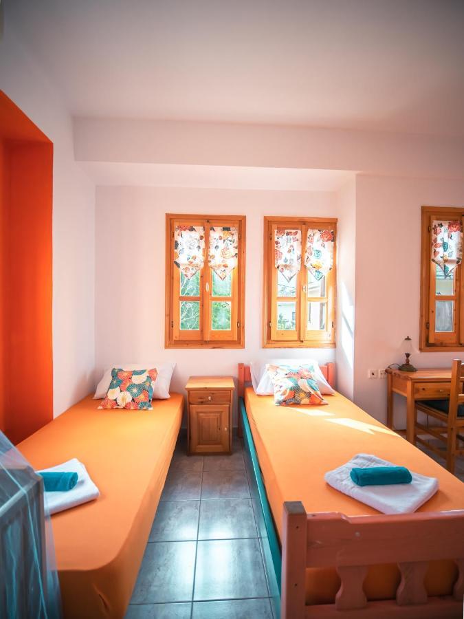 Orange House For Big Families In - Delicious Appartement