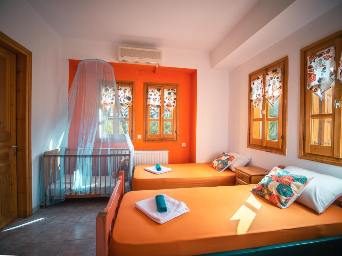 Orange House For Big Families In - Delicious Damouchari