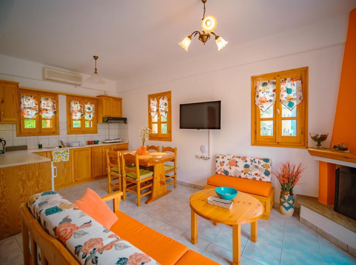 Appartement Orange House For Big Families In - Delicious Damouchari
